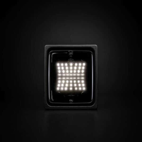 Πίσω φώς Dark Knight Ize Led Τετράγωνο Όπισθεν Strands