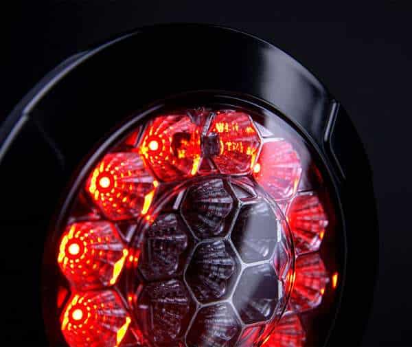 Πίσω φανάρι Freedom Black Raven στρογγυλό 3 λειτουργιών 152 mm - Image 7