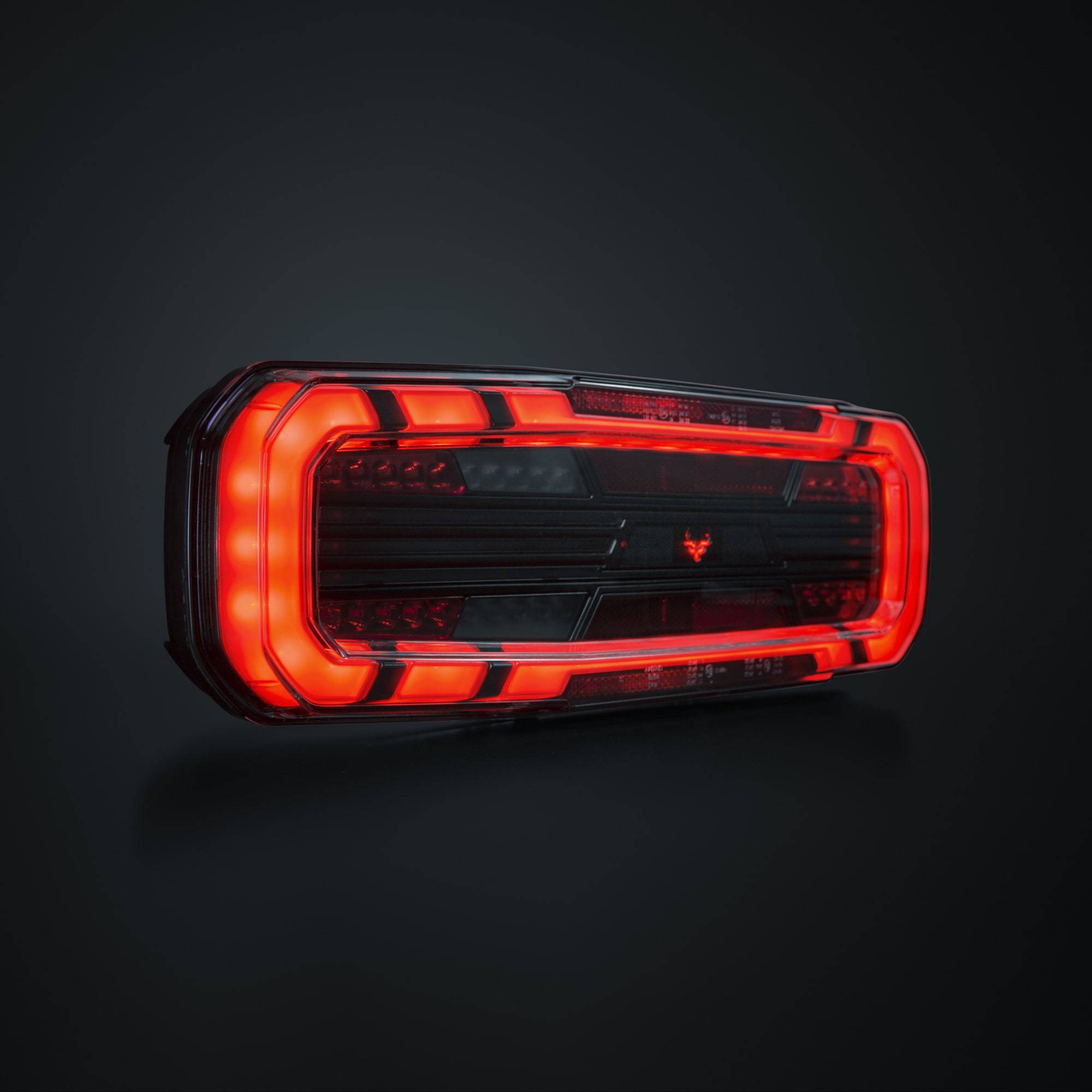 Πίσω Φανάρι Freedom Dark 5 Λειτουργιών Αριστερό Για Φορτηγό